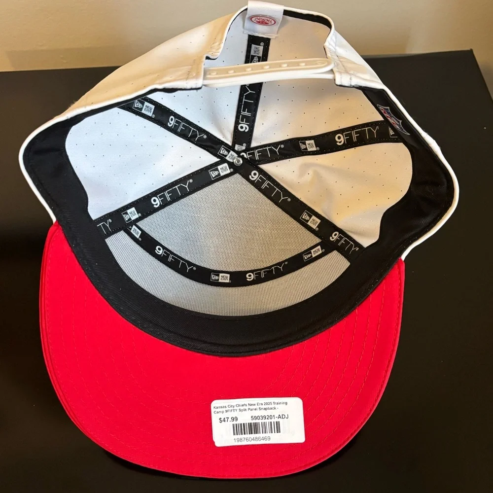 New Era KC Chiefs On-Field sideline SnapBack cap. 9Fifty split panel - Picture 6 of 8